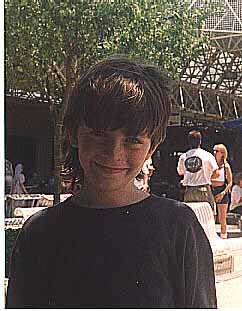 andy01.jpg (25326 bytes)